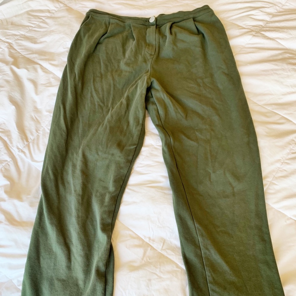 For Days Poplin Pant. Size Large. No flaws. So comfortable.